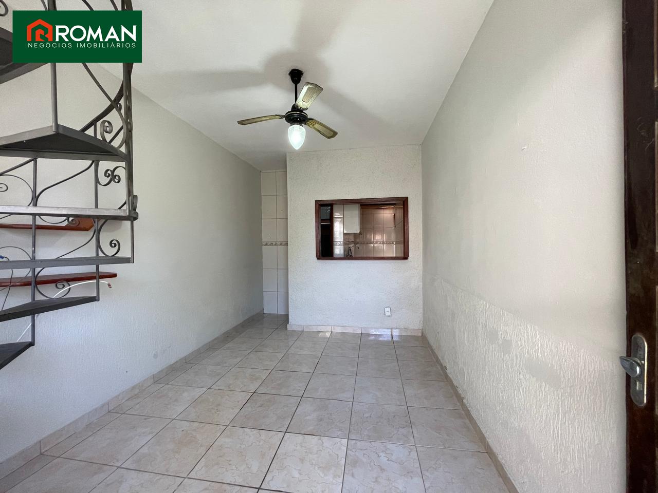 Casa em condomínio à venda no Portinho: 