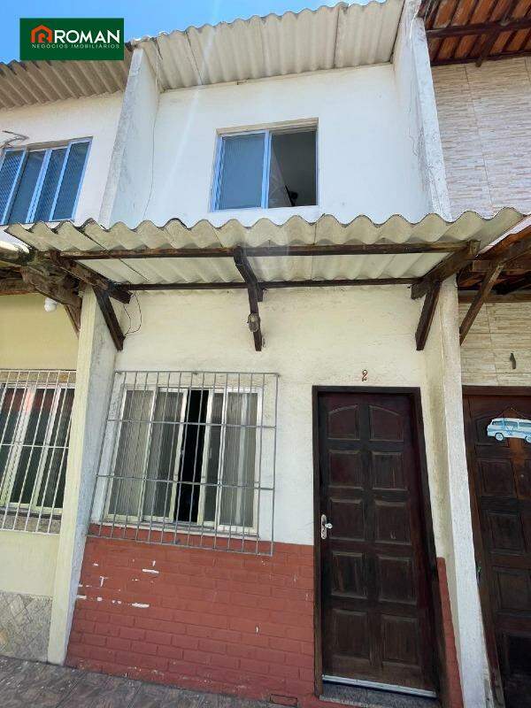 Casa em condomínio à venda no Portinho: 