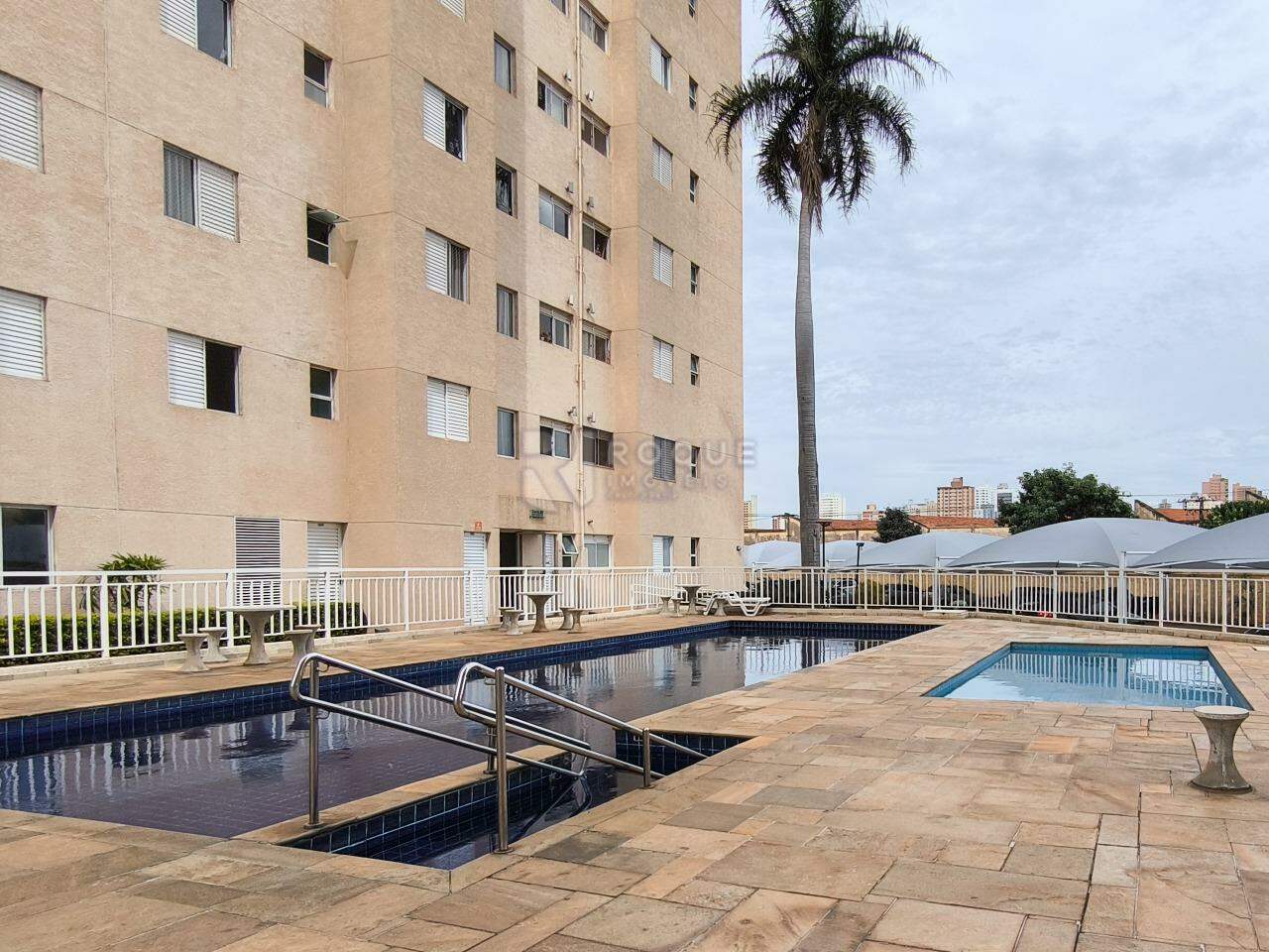 PISCINAS