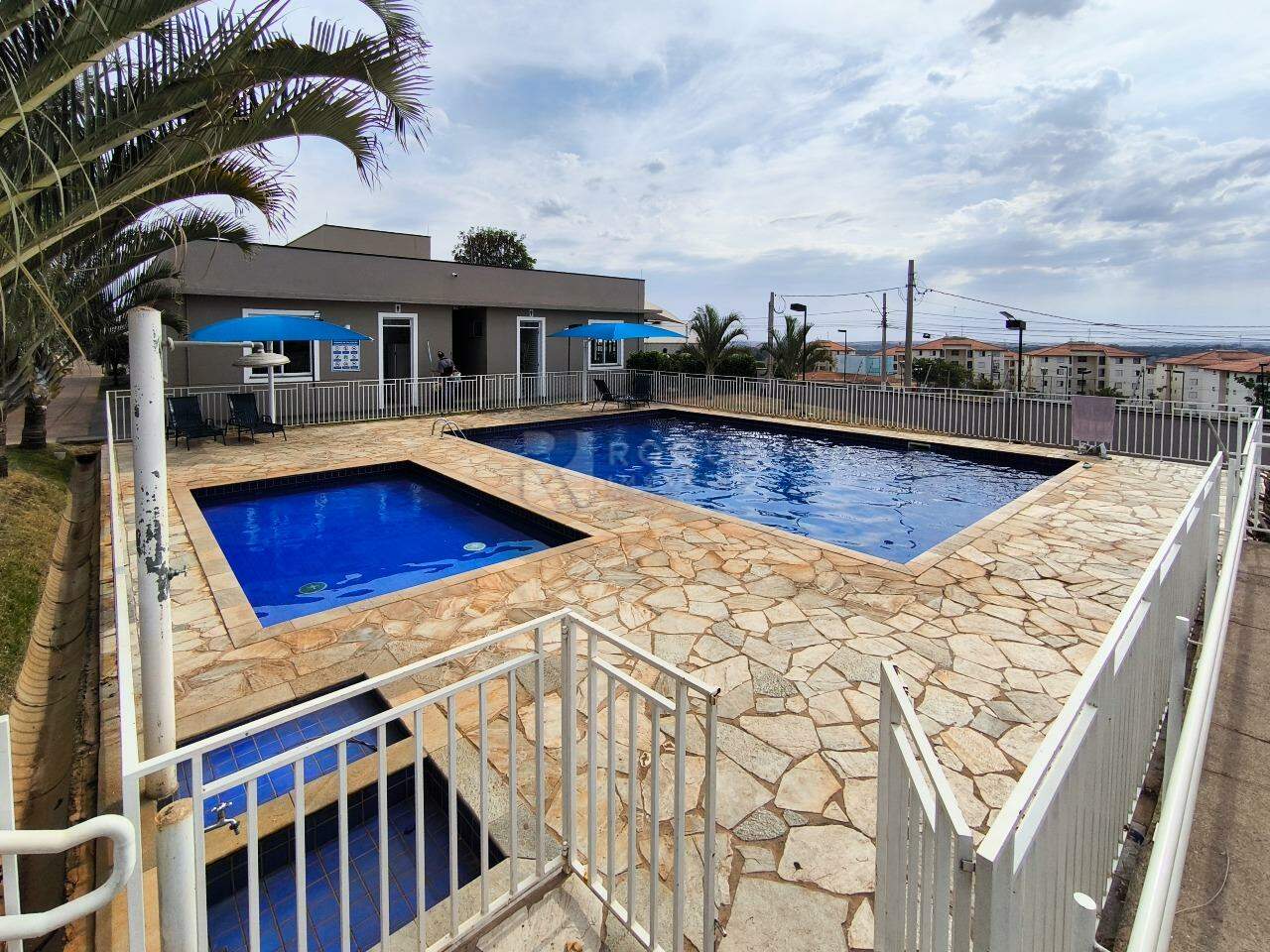 PISCINAS