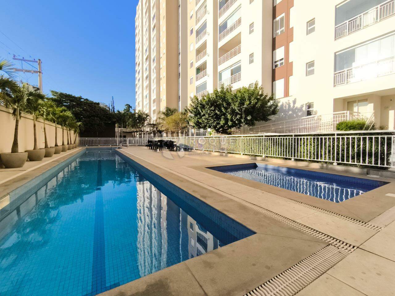 PISCINAS