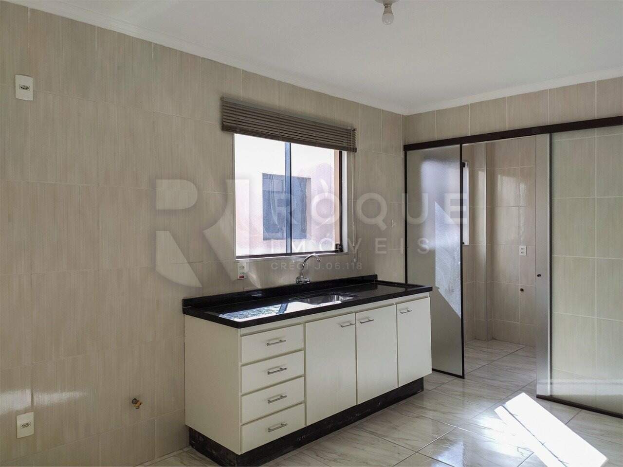 Apartamento para aluguel no bairro Vila Claudia: Cozinha