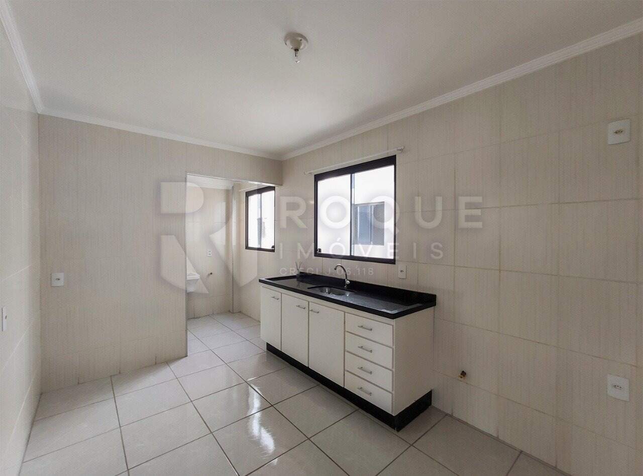 Apartamento para aluguel no bairro Jardim Nova Europa: Cozinha
