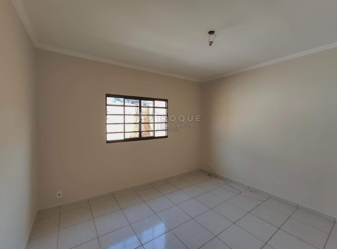 Casa Residencial para aluguel no bairro Jardim Residencial Victório Lucato: Sala 