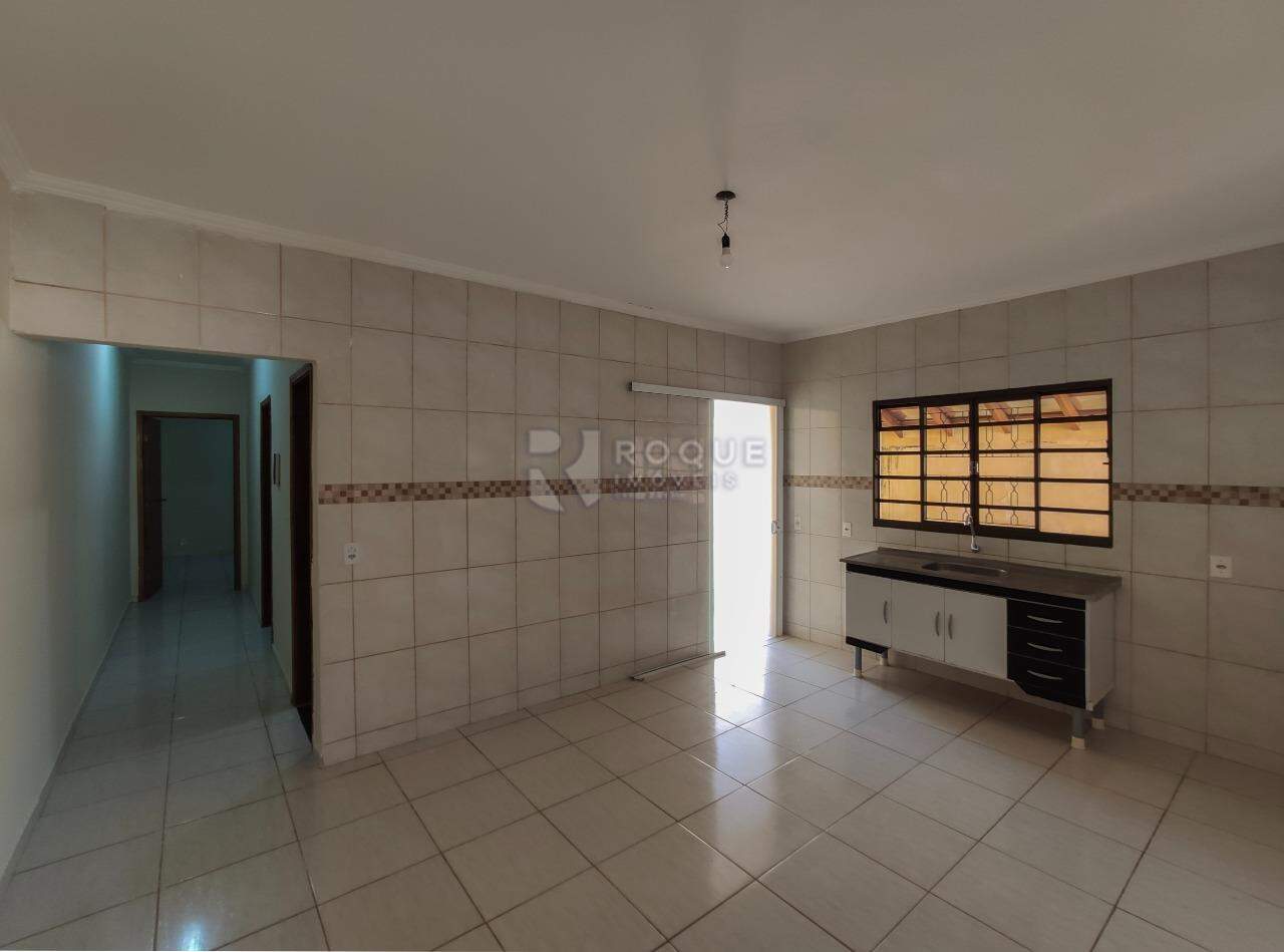 Casa Residencial para aluguel no bairro Jardim Residencial Victório Lucato: Cozinha 