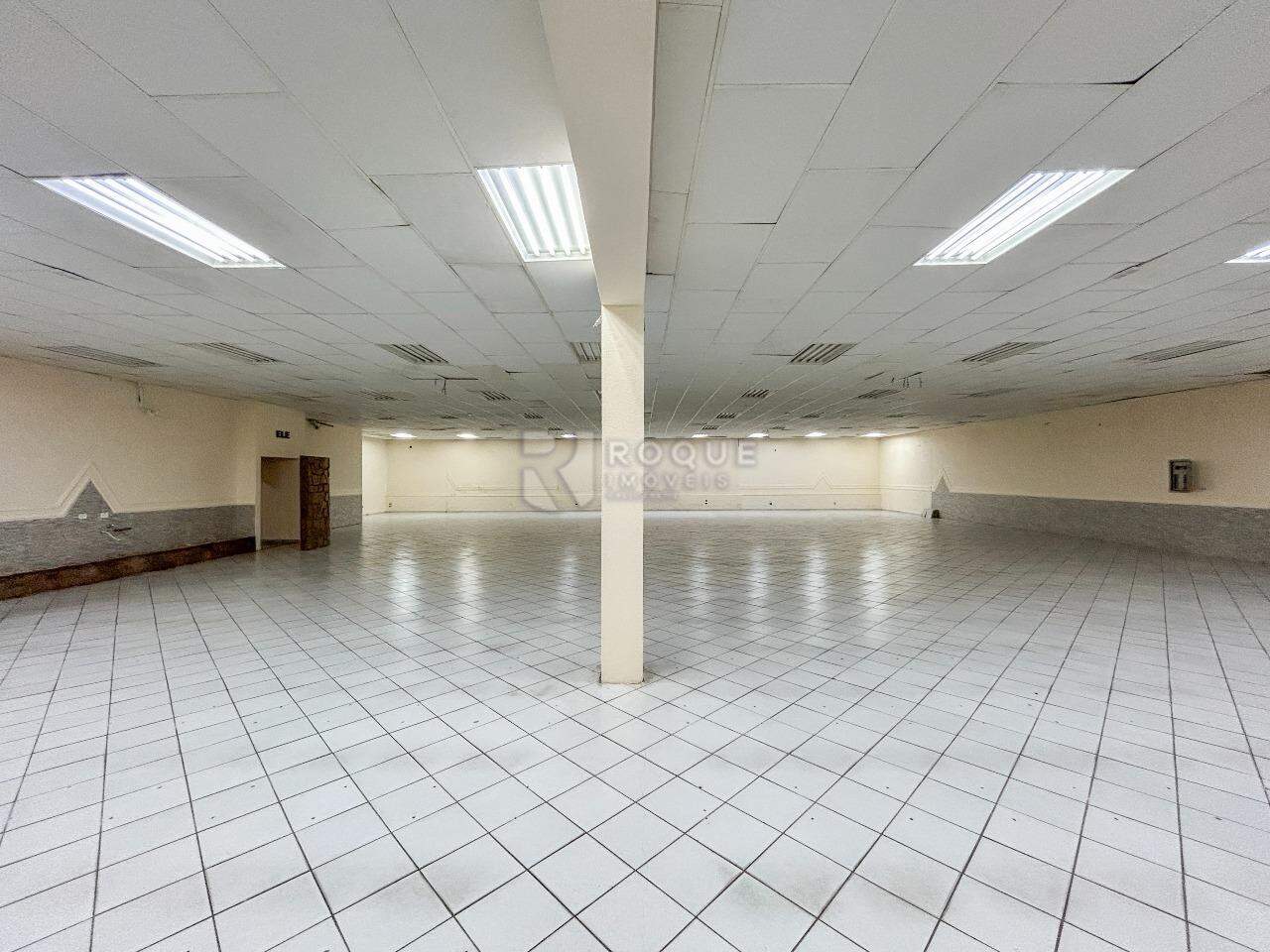 Barracão/Galpão para aluguel no bairro Centro: Salão maior 