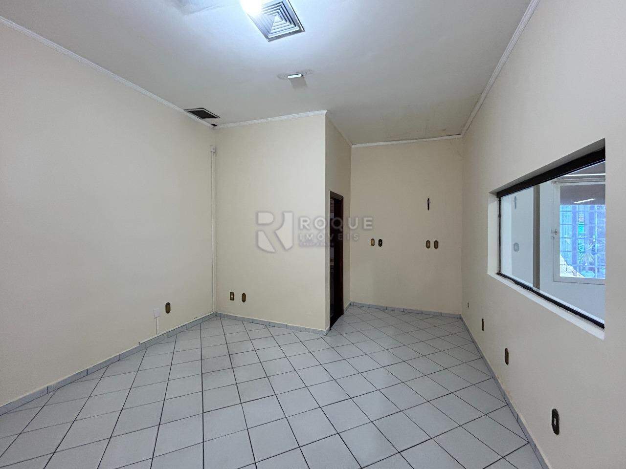 Barracão/Galpão para aluguel no bairro Centro: Sala 2