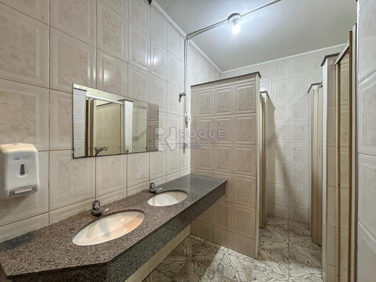 Barracão/Galpão para aluguel no bairro Centro: WC social 2