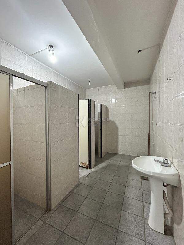 Barracão/Galpão para aluguel no bairro Centro: WC social 3