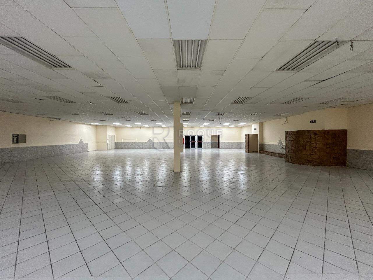 Barracão/Galpão para aluguel no bairro Centro: Salão maior 