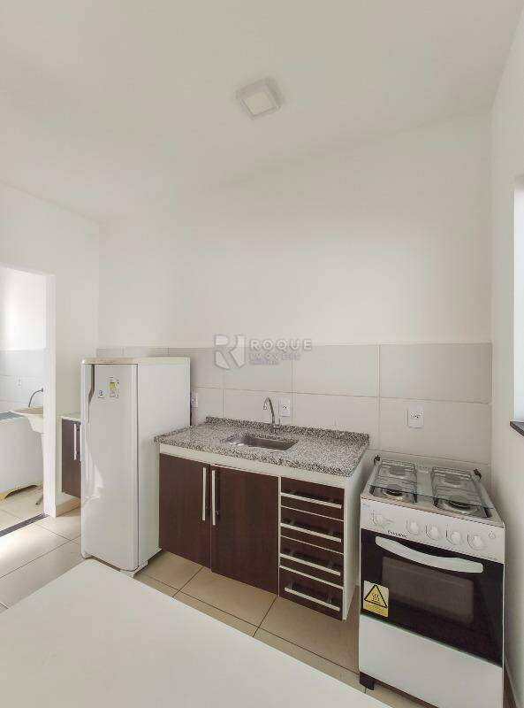 Kitnet para aluguel no bairro Jardim Cidade Universitária I: Sala / cozinha