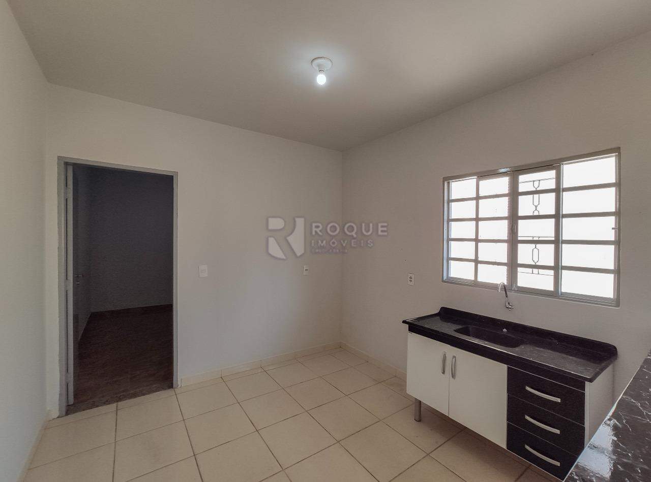 Casa Residencial para aluguel no bairro Jardim Esmeralda: Cozinha 
