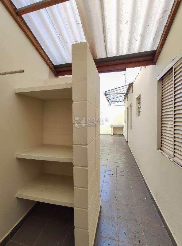 Casa Residencial para aluguel no bairro Jardim Anhanguera: Corredor 