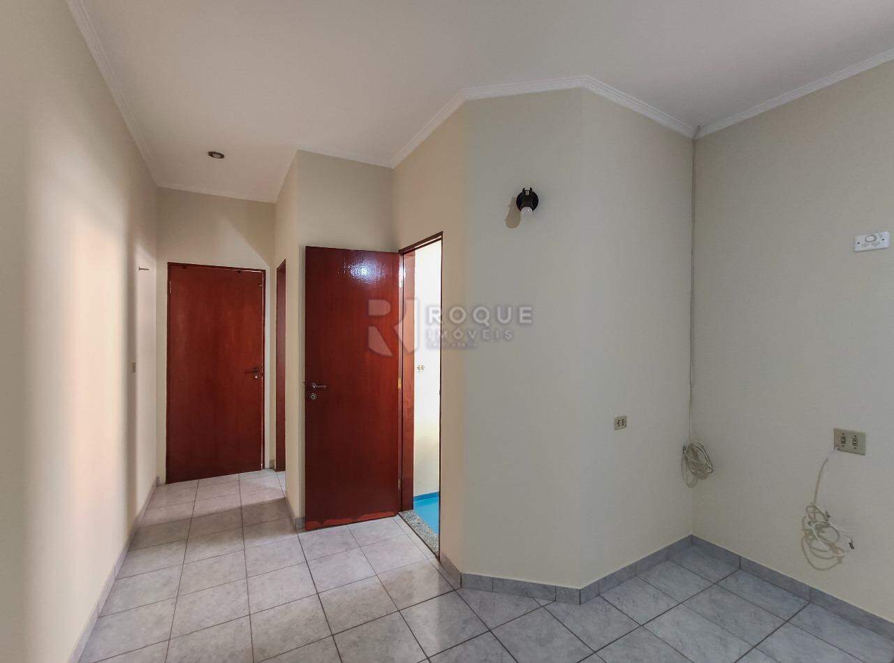 Casa Residencial para aluguel no bairro Jardim Anhanguera: Dormitório 2 suíte segundo andar 