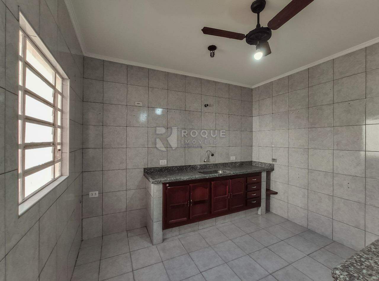 Casa Residencial para aluguel no bairro Jardim Anhanguera: Cozinha 