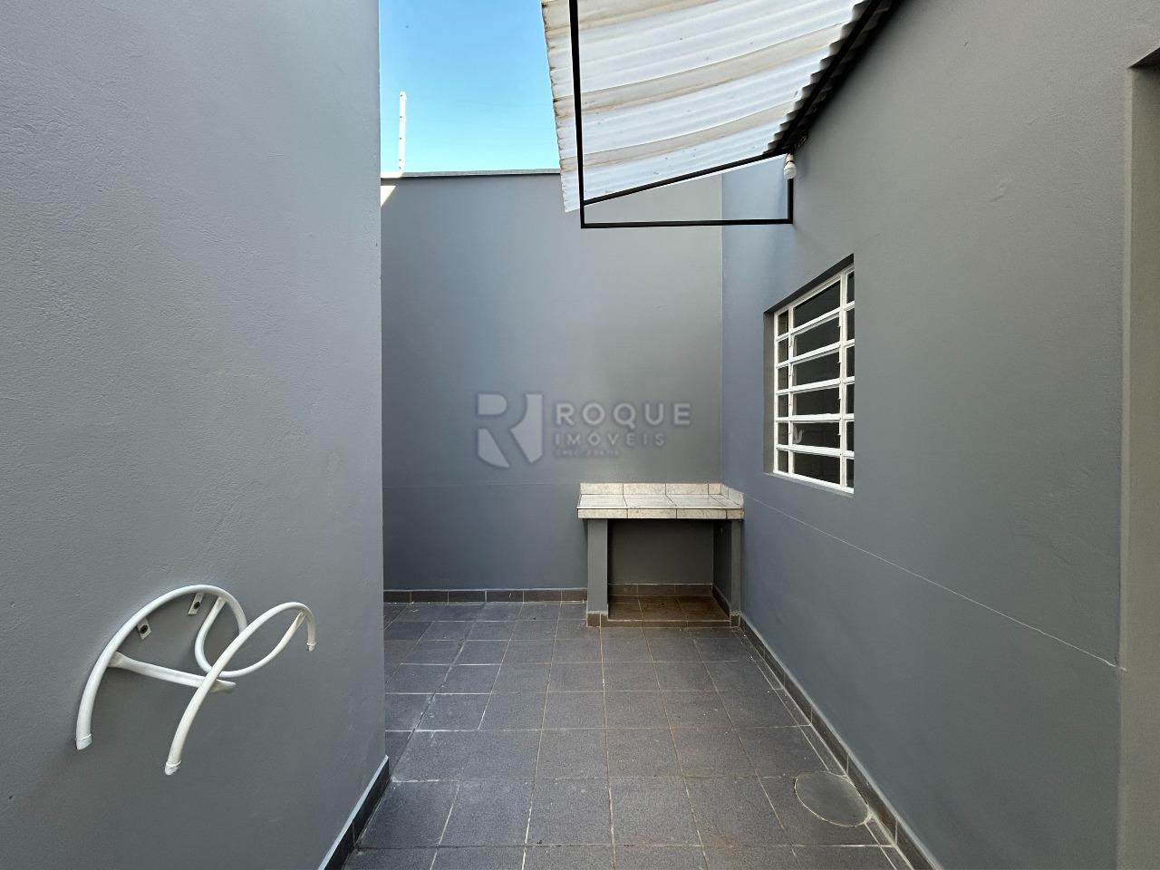 Casa Residencial para aluguel no bairro Jardim Anhanguera: Área da frente da casa 