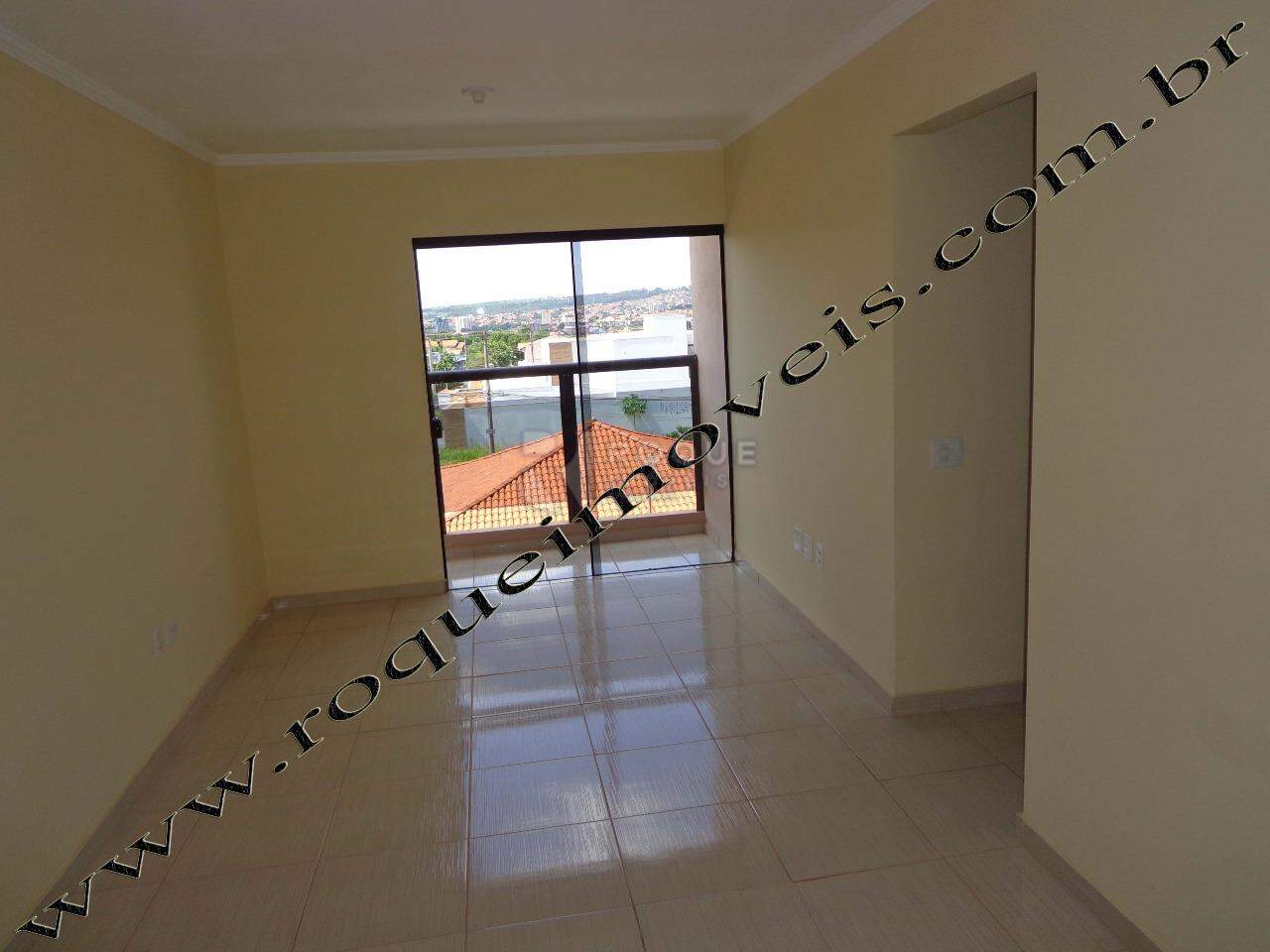 Apartamento para aluguel no bairro Vila Claudia: Sala