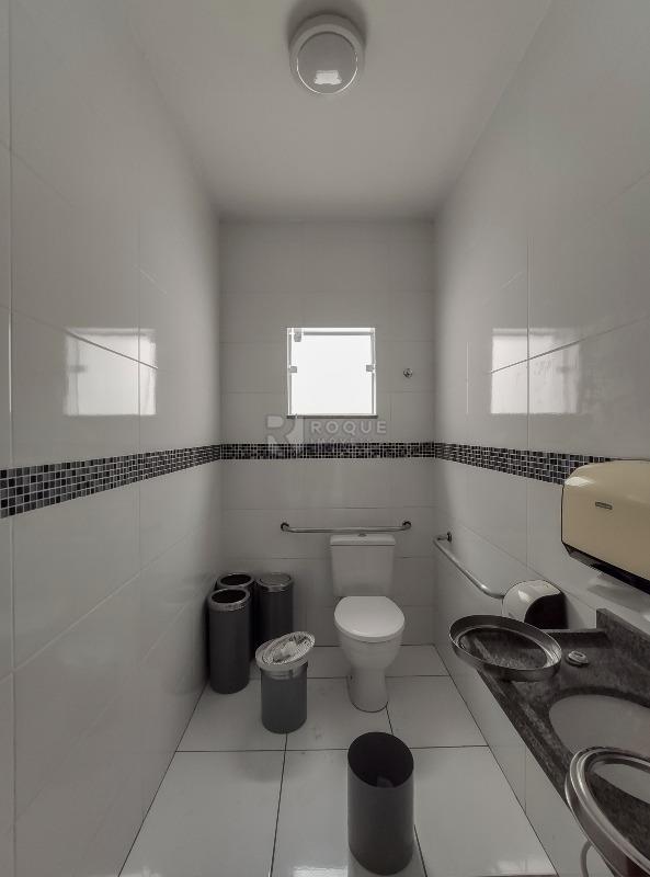 Salas/Conjuntos para aluguel no bairro Centro: WC 4