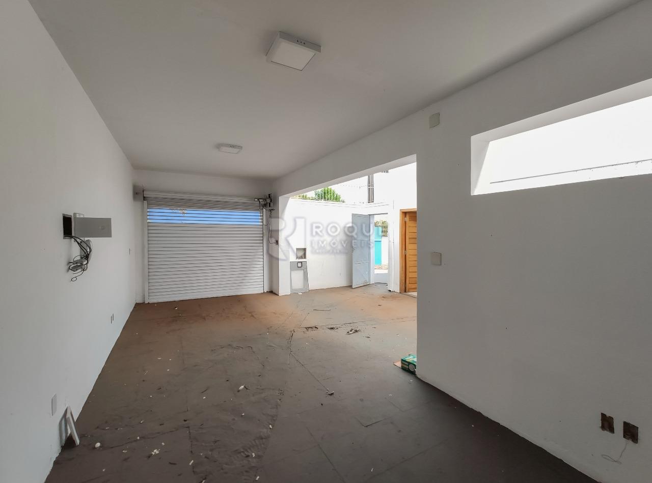 Salas/Conjuntos para aluguel no bairro Centro: Garagem 