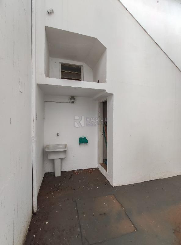 Salas/Conjuntos para aluguel no bairro Centro: Área de serviço 