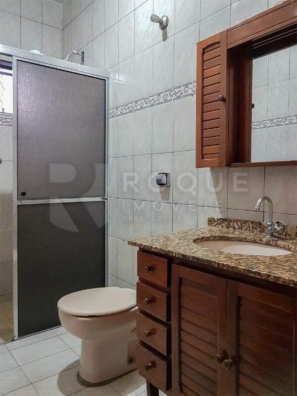 Casa Residencial para aluguel no bairro Jardim São Joao: WC social 