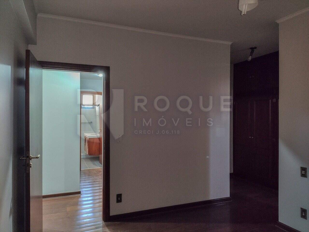 Apartamento para aluguel no bairro Centro: Dormitório 3 suíte