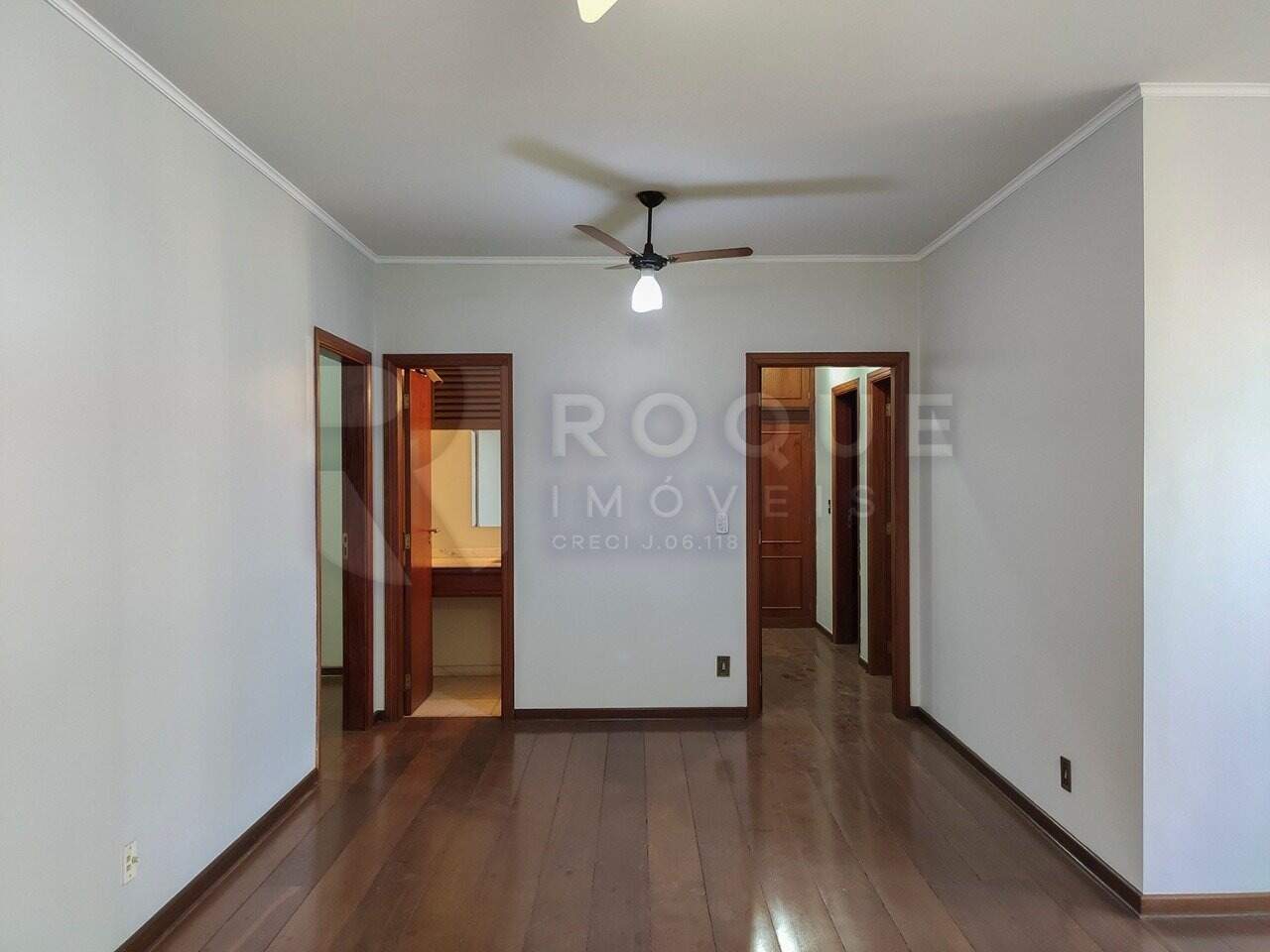 Apartamento para aluguel no bairro Centro: Sala