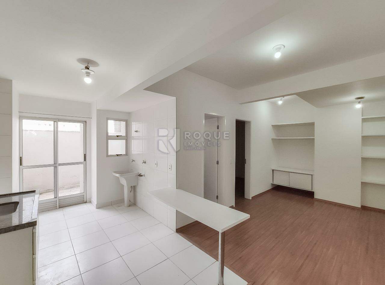 Apartamento para aluguel no bairro Chácaras Antonieta: Cozinha / Sala 