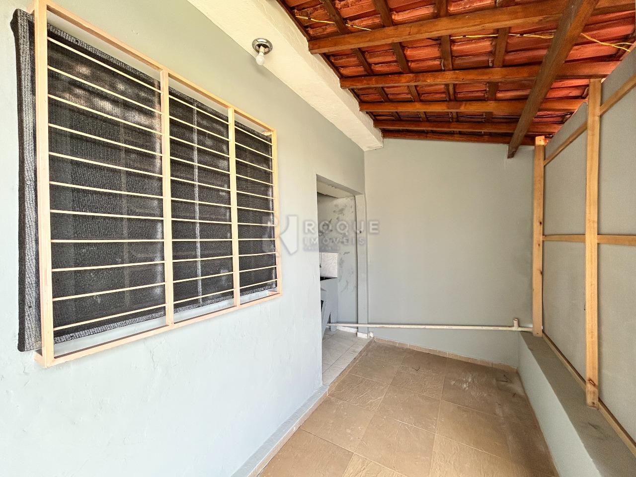 Casa Residencial para aluguel no bairro Vila Piza: Varanda 