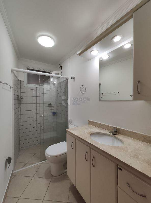 Apartamento para aluguel no bairro Centro: WC suíte 