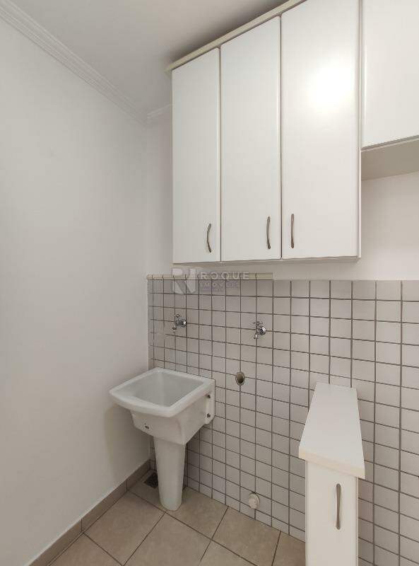 Apartamento para aluguel no bairro Centro: Área de serviço 