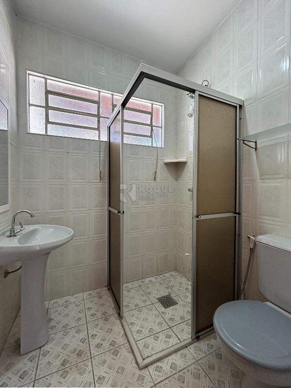 Casa Residencial para aluguel no bairro Vila Santa Lina: WC social fundo 
