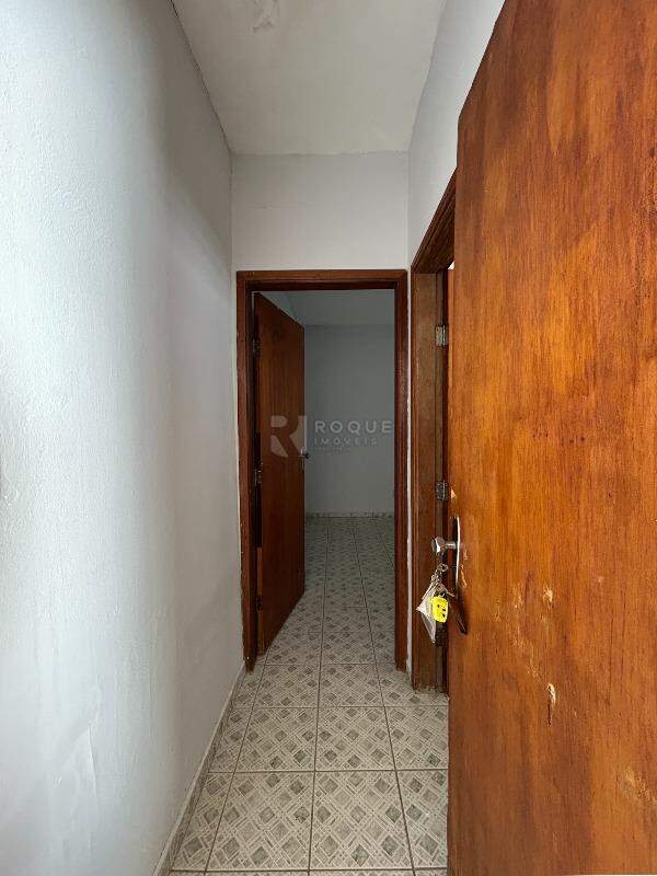 Casa Residencial para aluguel no bairro Vila Santa Lina: Hall de acesso fundo 