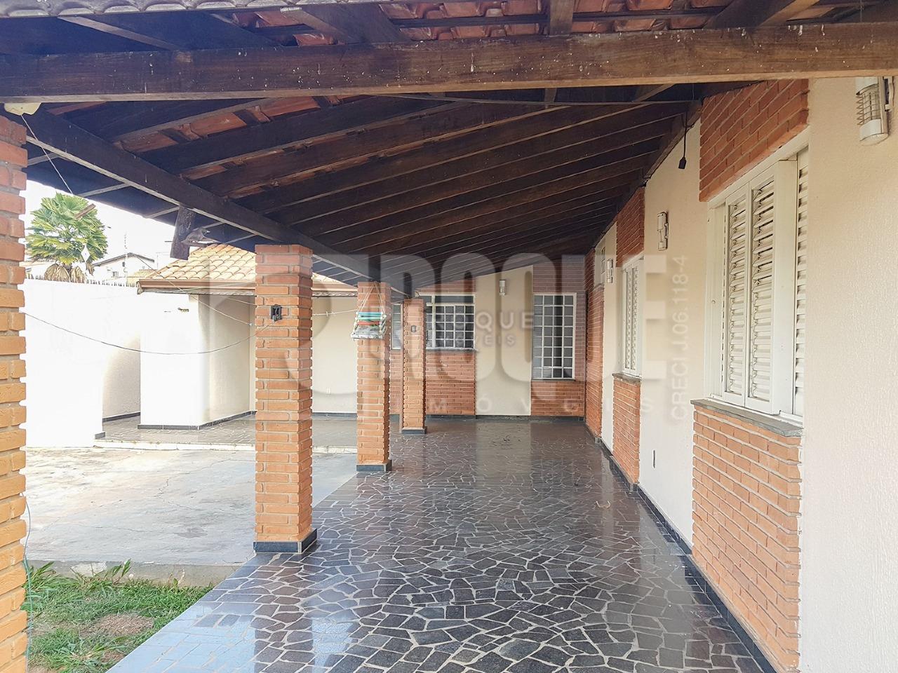 Casa em condomínio para aluguel no bairro Parque Egisto Ragazzo: Varanda