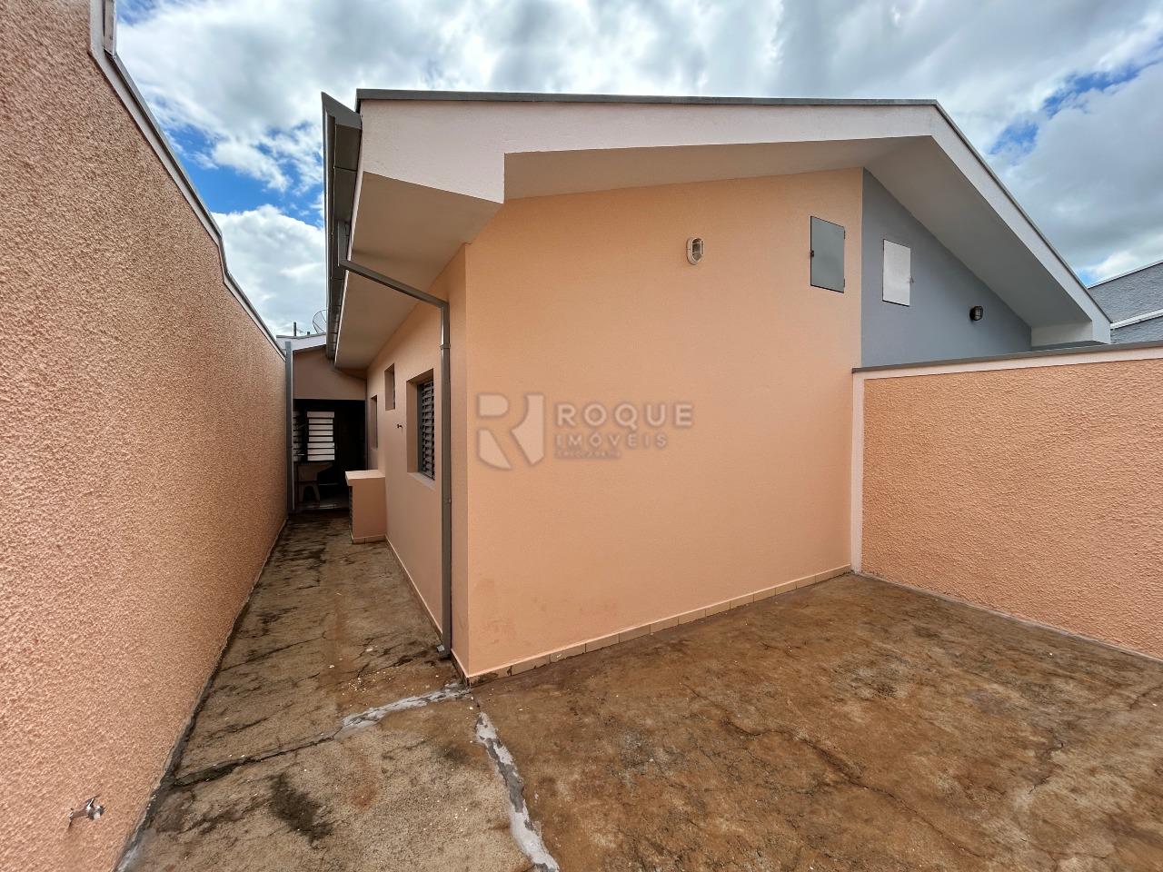 Casa Residencial para aluguel no bairro Jardim Caieira: Fundo 