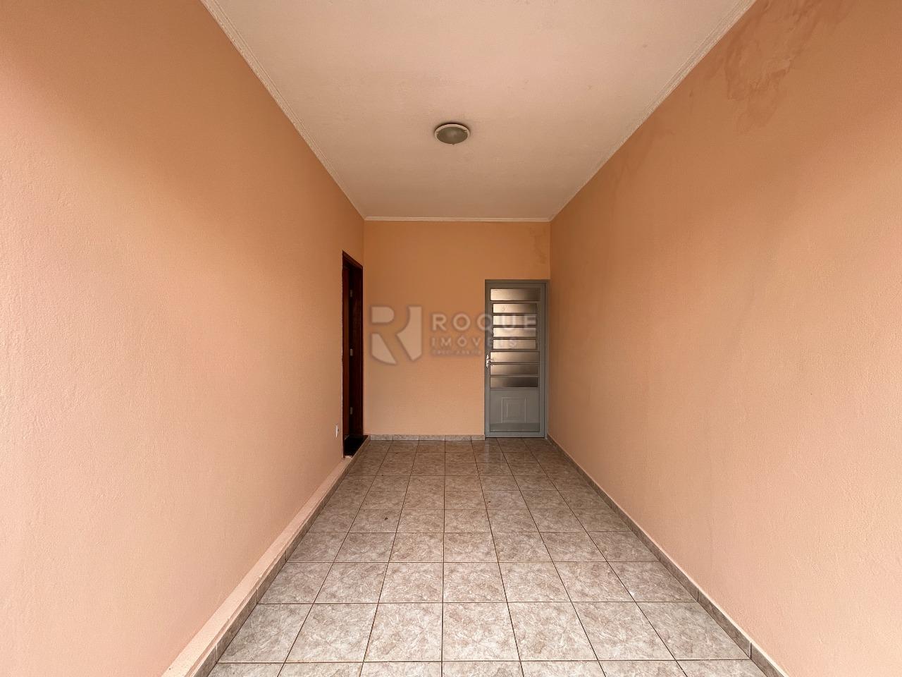 Casa Residencial para aluguel no bairro Jardim Caieira: Garagem