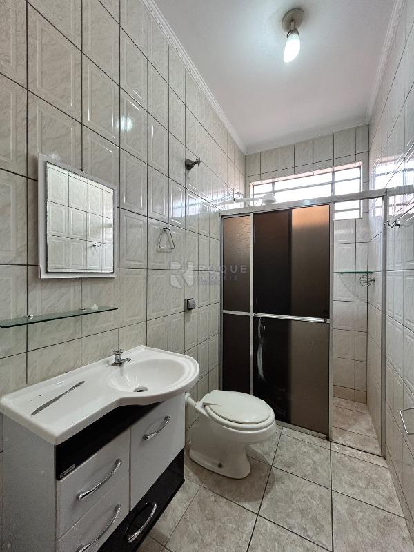 Casa Residencial para aluguel no bairro Jardim Caieira: WC social
