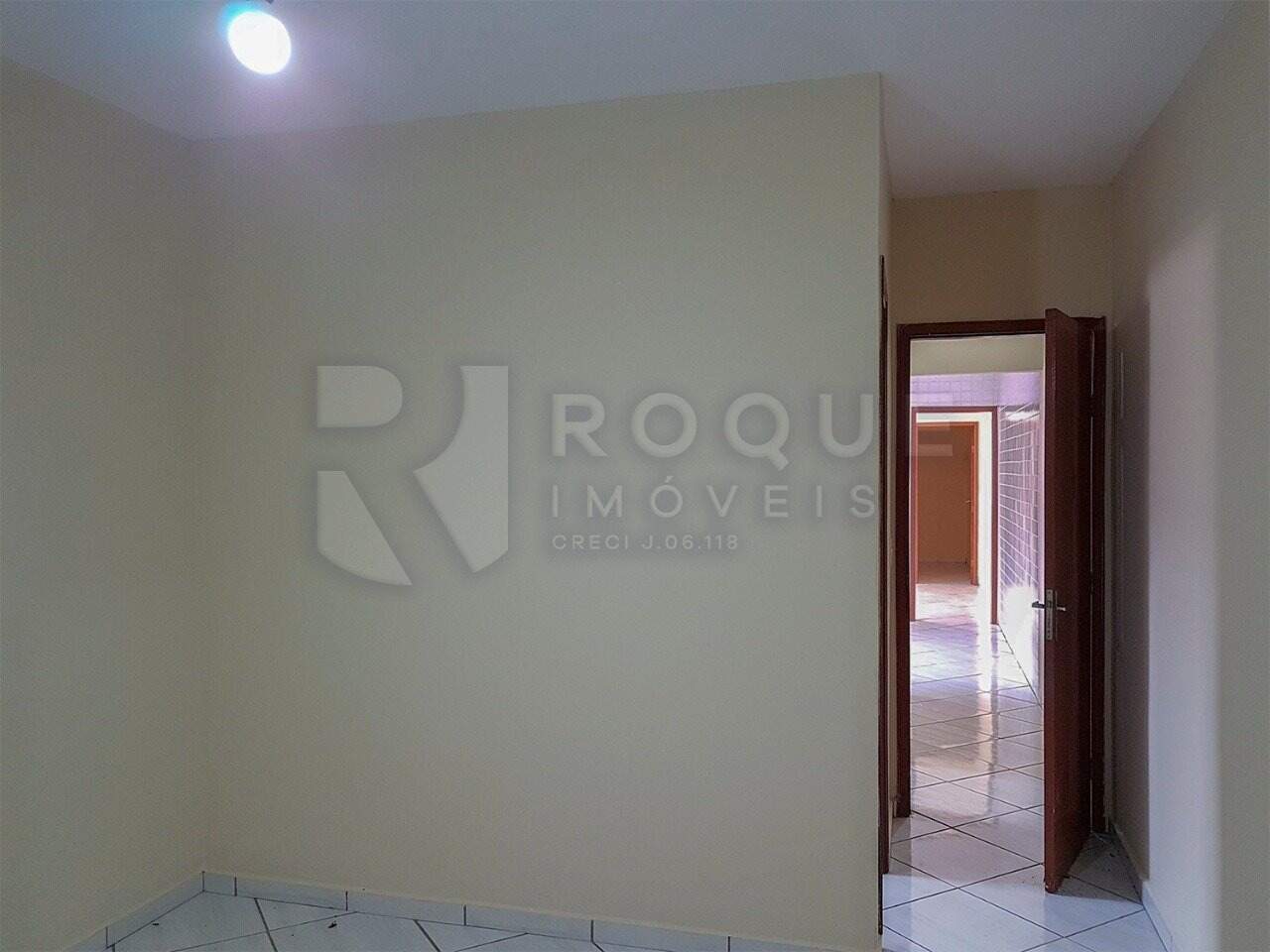 Casa Residencial para aluguel no bairro Chácaras Antonieta: Dormitório 2 suíte 