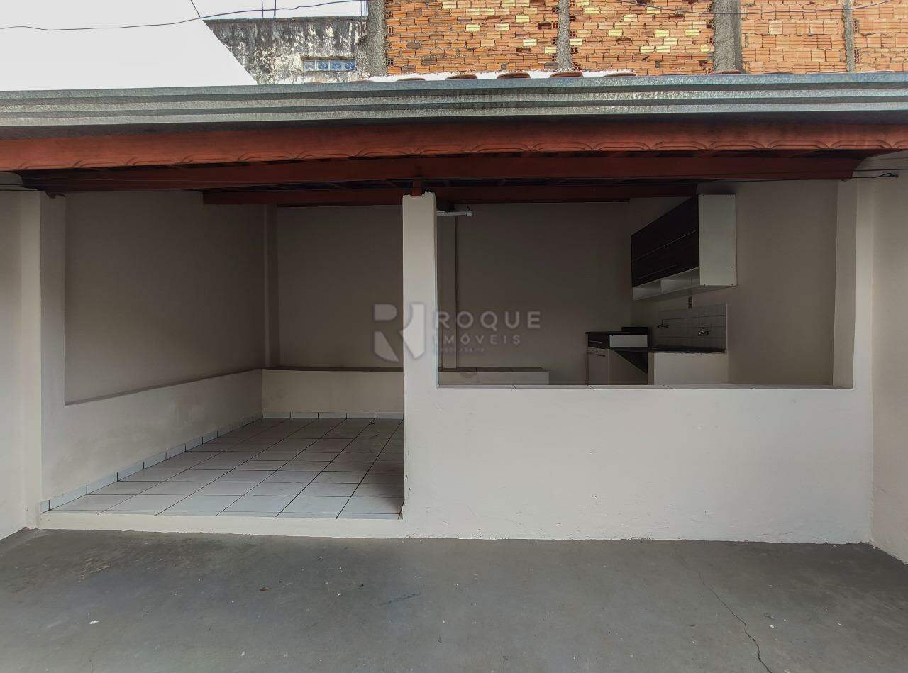 Casa Residencial para aluguel no bairro Chácaras Antonieta: Fundo 