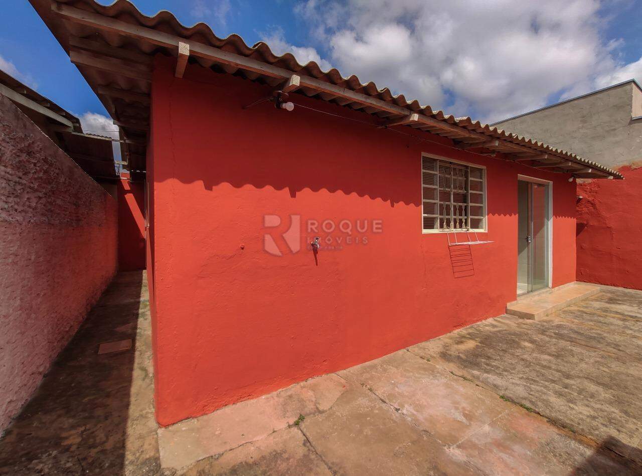 Casa Residencial para aluguel no bairro Jardim Morro Azul: Fundo