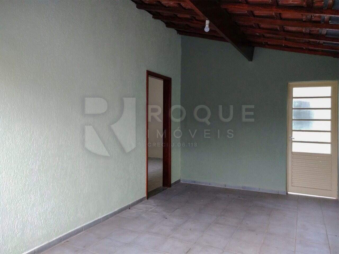 Casa Residencial para aluguel no bairro Jardim Residencial Victório Lucato: Garagem 