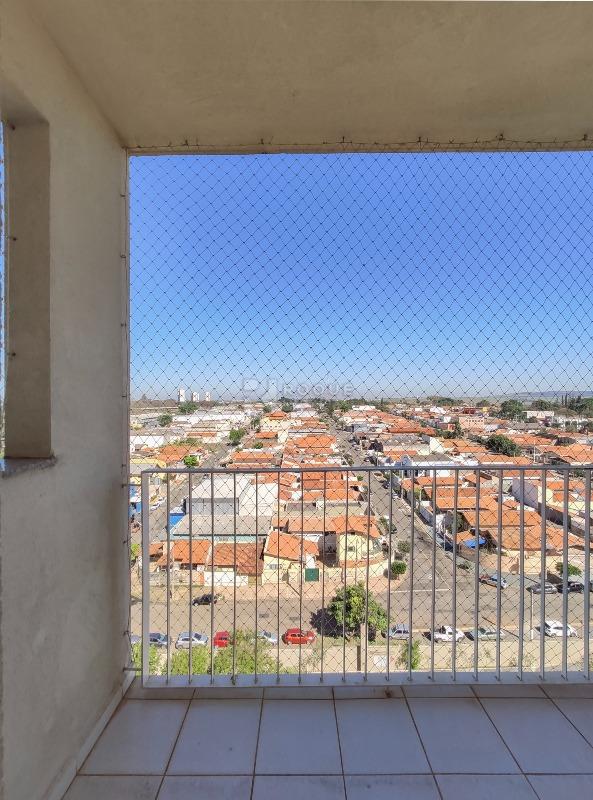 Apartamento para aluguel no bairro Jardim Esmeralda: Sacada 