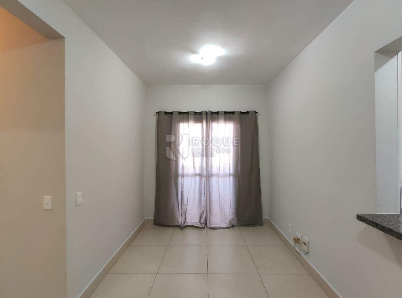 Apartamento para aluguel no bairro Chácaras Antonieta: Sala