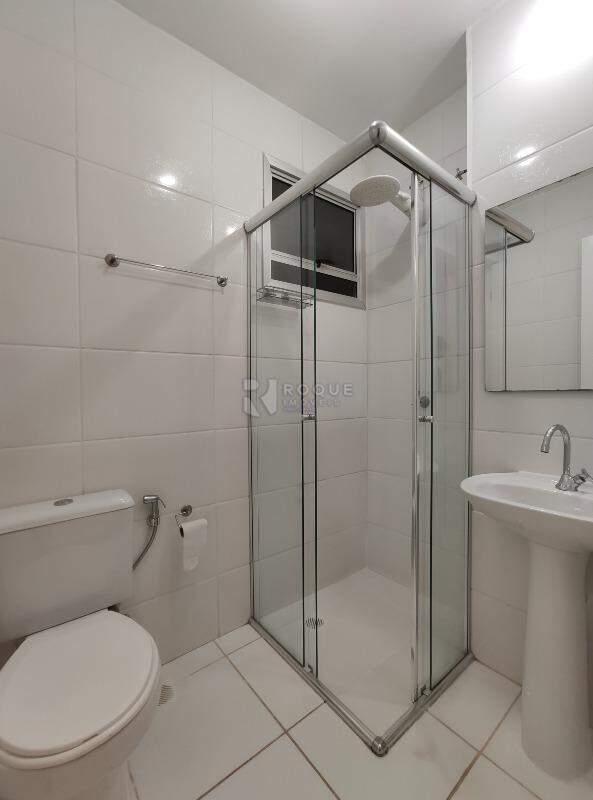 Apartamento para aluguel no bairro Chácaras Antonieta: WC social
