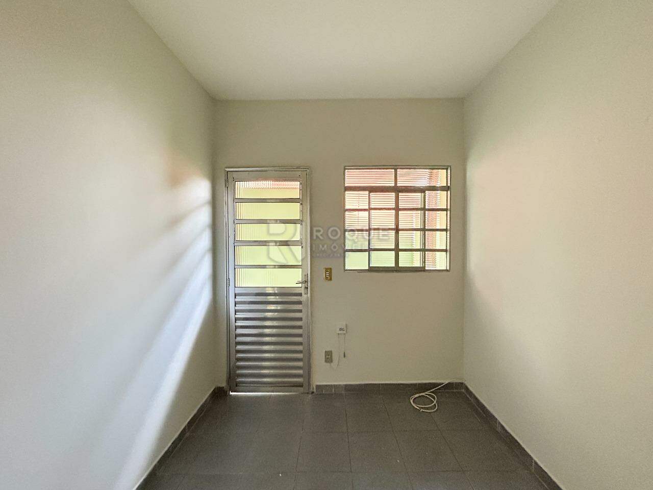 Casa Residencial para aluguel no bairro Jardim Planalto: Sala 