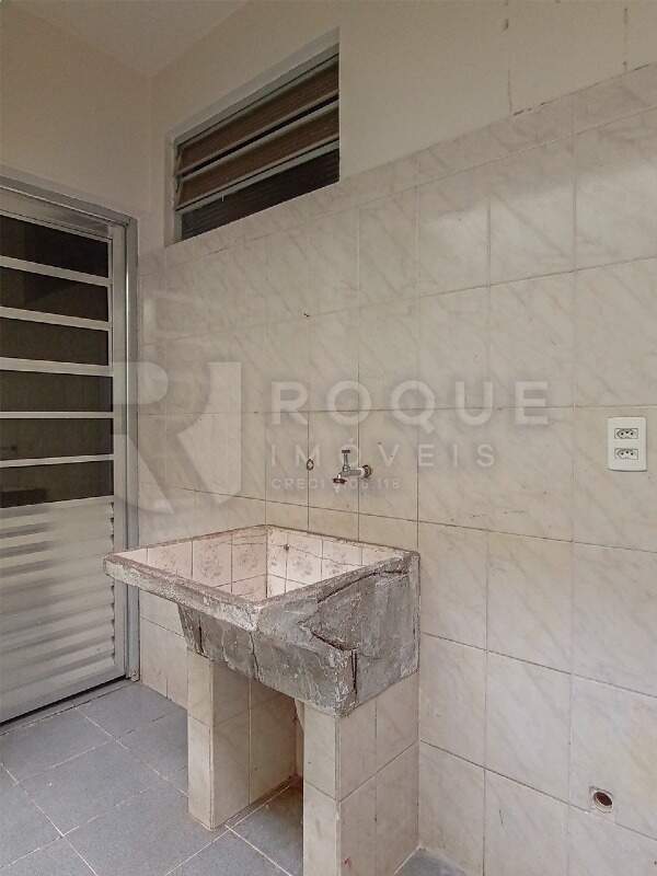 Casa Residencial para aluguel no bairro Jardim Planalto: Área de serviço 