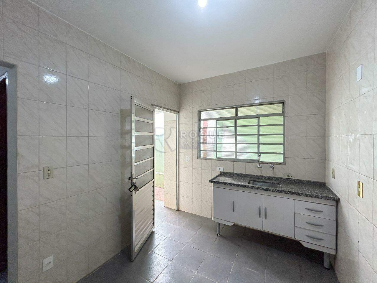 Casa Residencial para aluguel no bairro Jardim Planalto: Cozinha