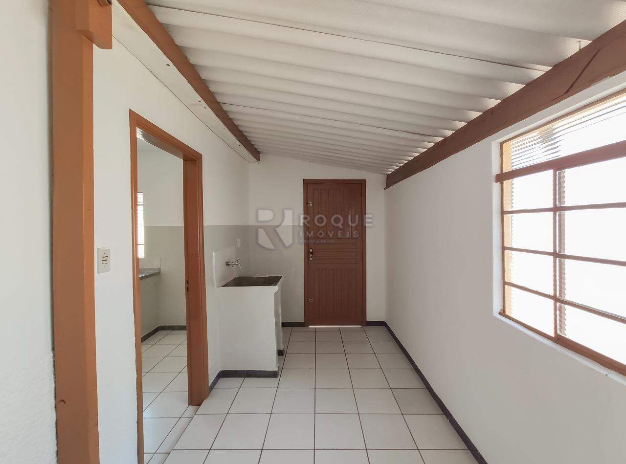 Casa Residencial para aluguel no bairro Jardim Ouro Verde: Área de serviço 