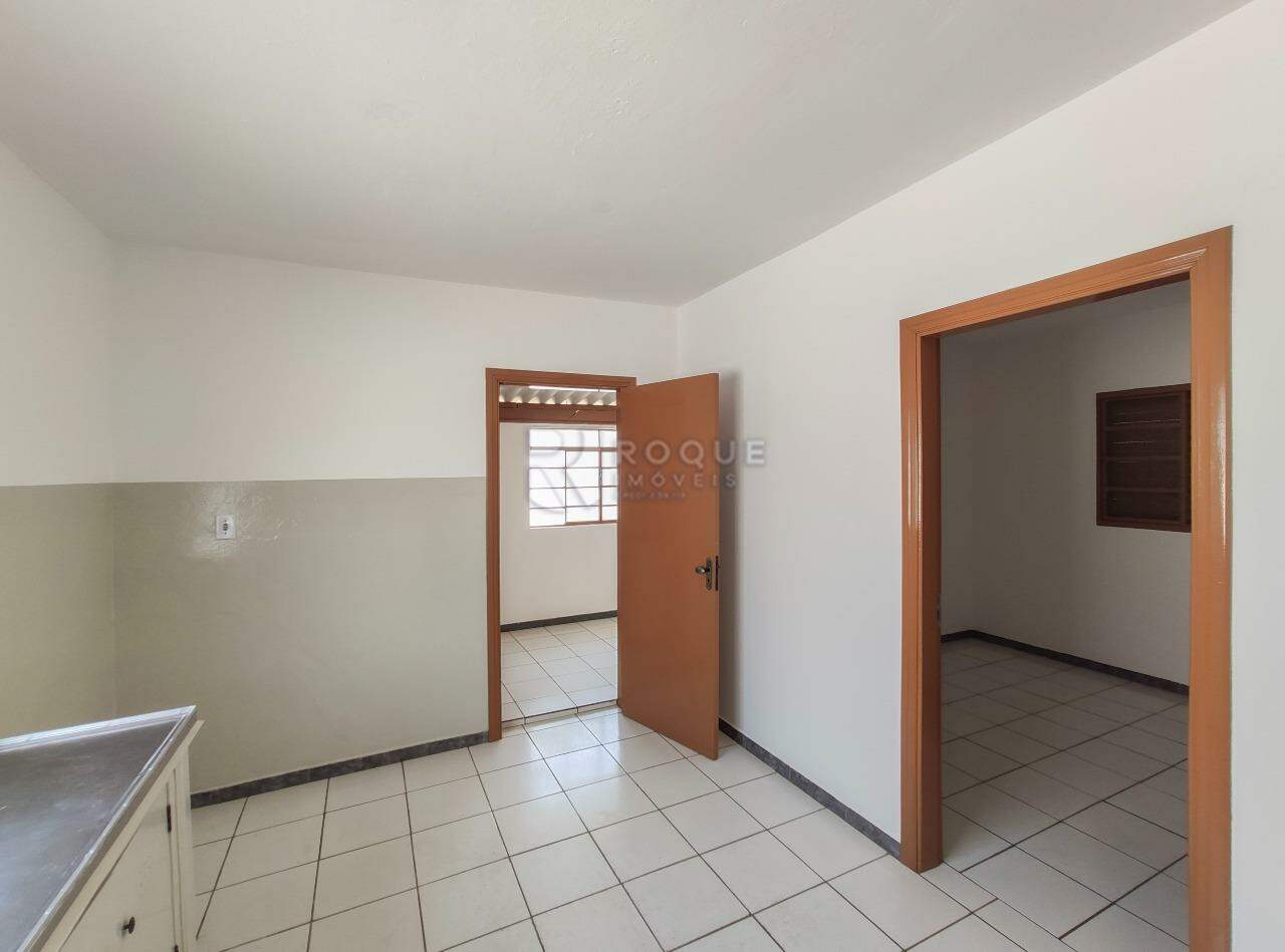 Casa Residencial para aluguel no bairro Jardim Ouro Verde: Cozinha 