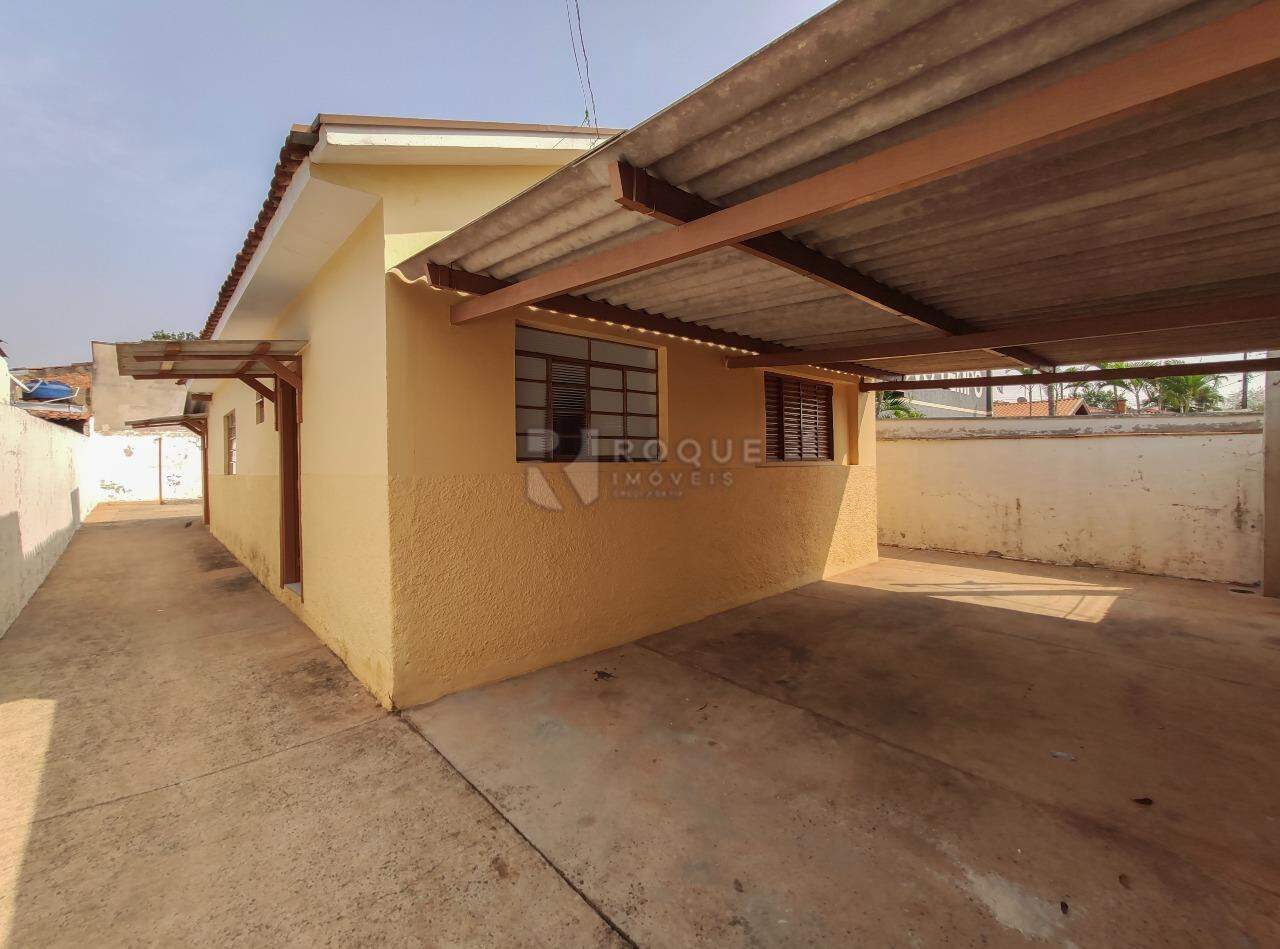 Casa Residencial para aluguel no bairro Jardim Ouro Verde: Garagem 